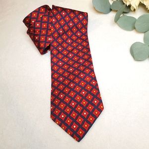 Brooks Brothers Makers Silk Tie | 3.75" W x 60" L